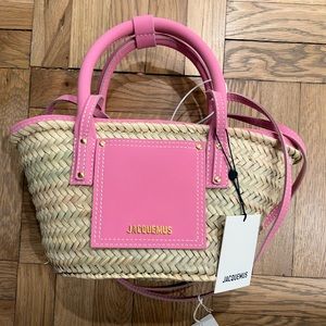JACQUEMUS
Le Petit Panier Soli Top-Handle Bag in Pink